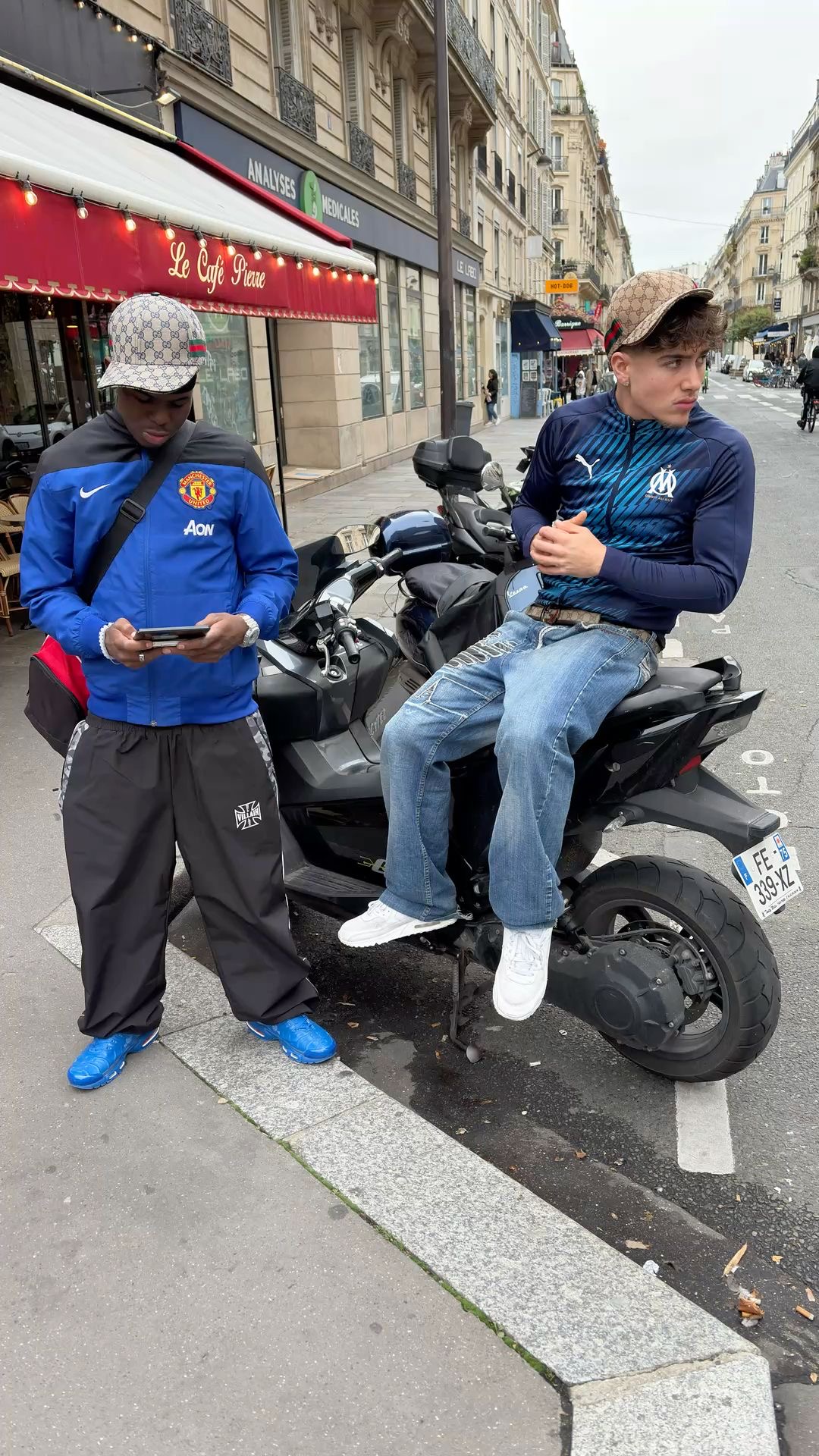 Handverlesene Vintage Nike Trackjacket aus Graz